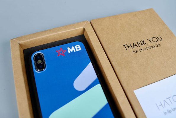 ốp lưng in logo công ty